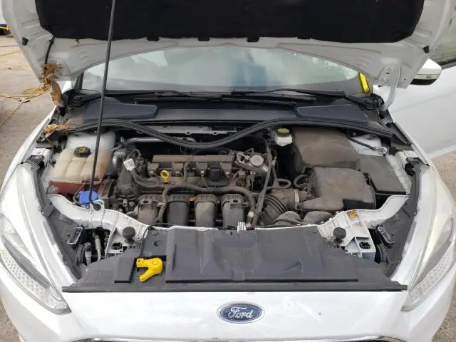 2017 FORD FOCUS SE  