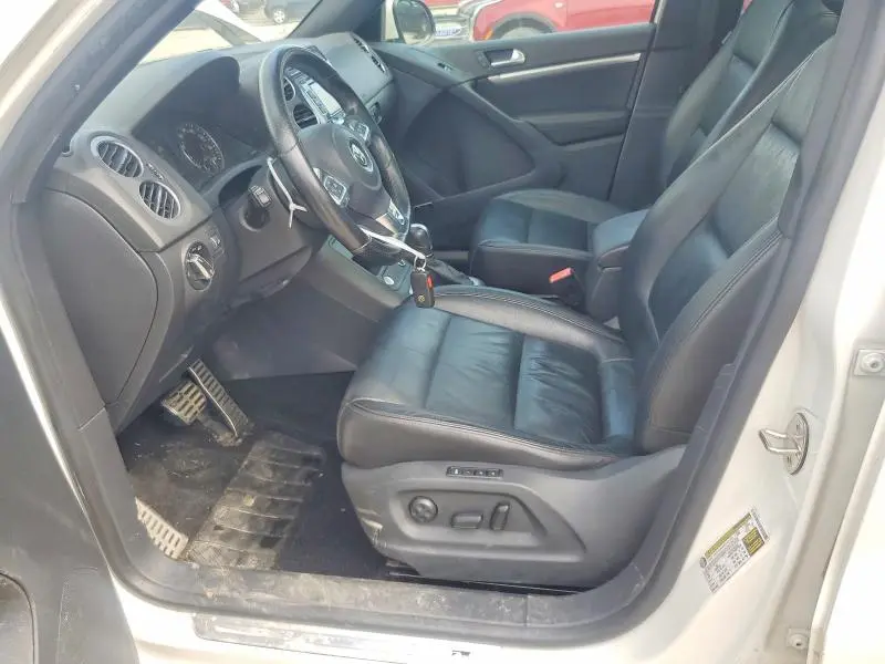 2014 VOLKSWAGEN TIGUAN S  