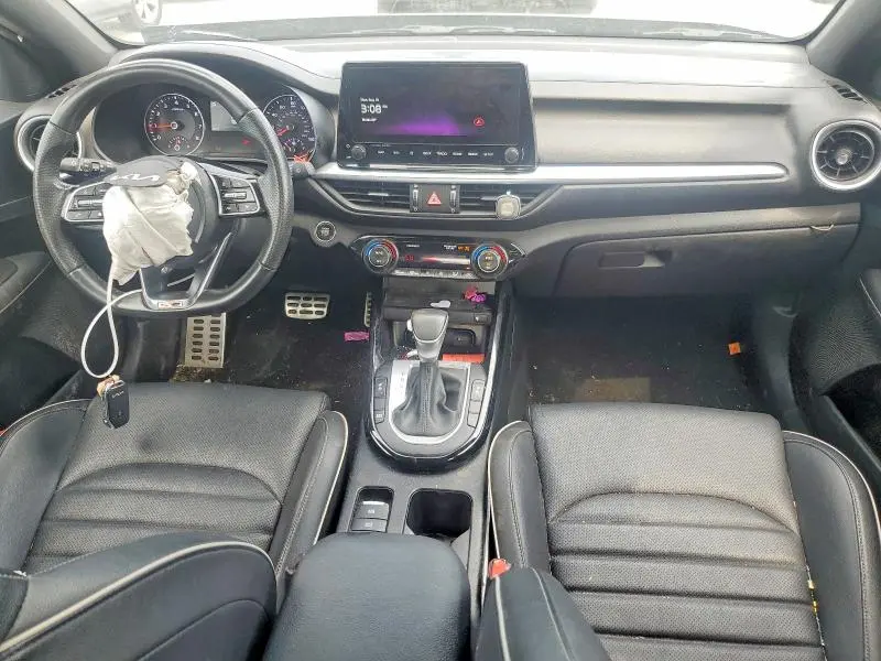 2024 KIA FORTE GT LINE  