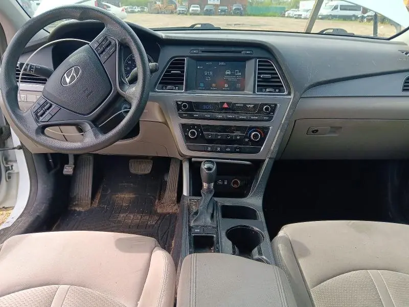 2016 HYUNDAI SONATA SE  