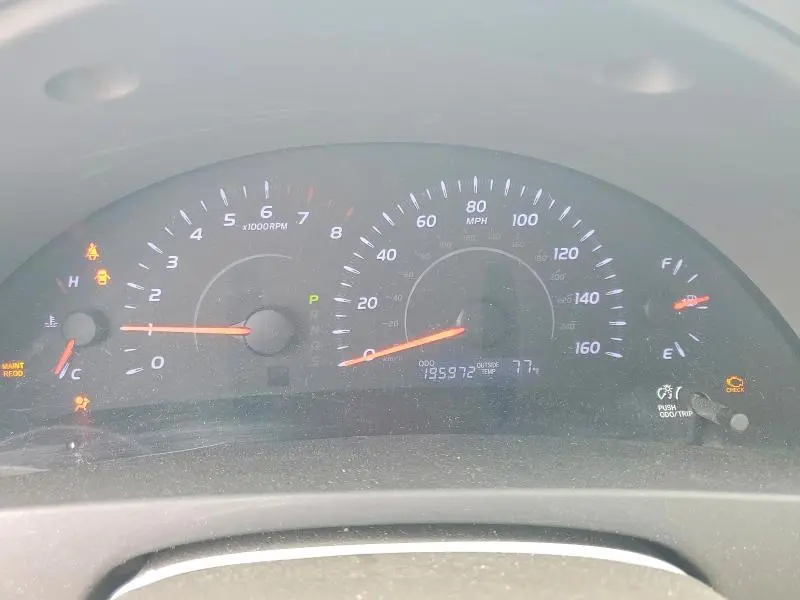 2010 TOYOTA CAMRY LE V6  