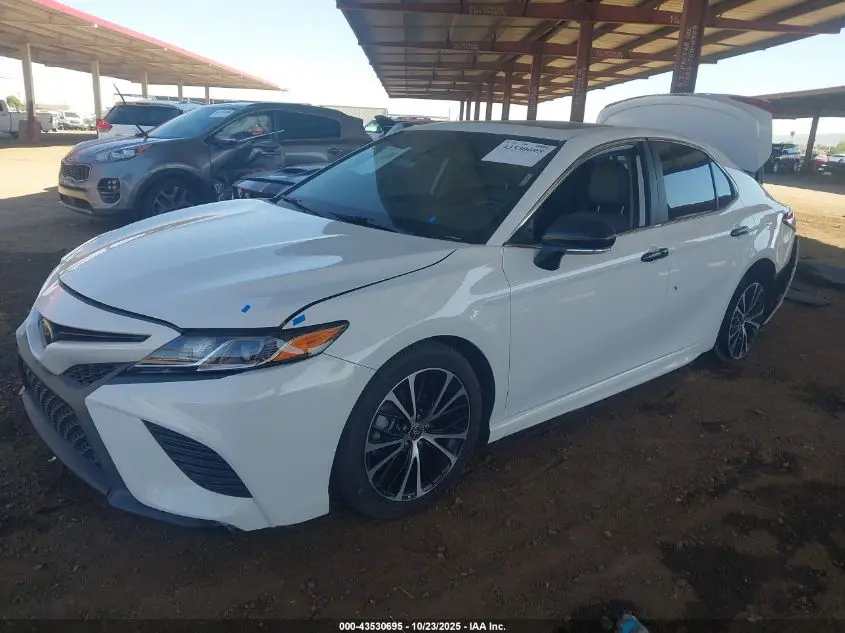 2020 TOYOTA CAMRY SE