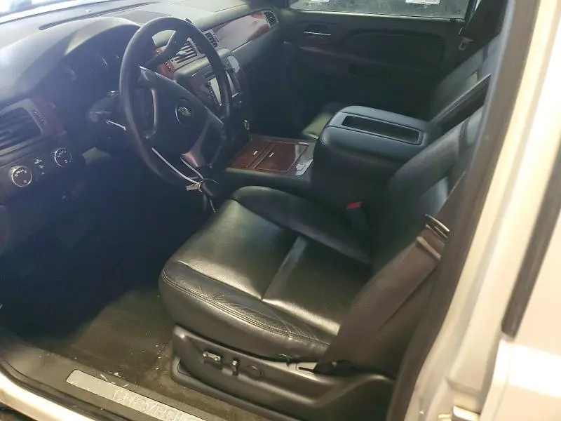 2013 CHEVROLET AVALANCHE LTZ  