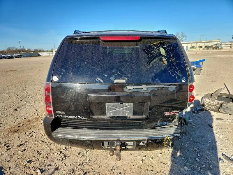 2010 GMC YUKON XL DENALI  