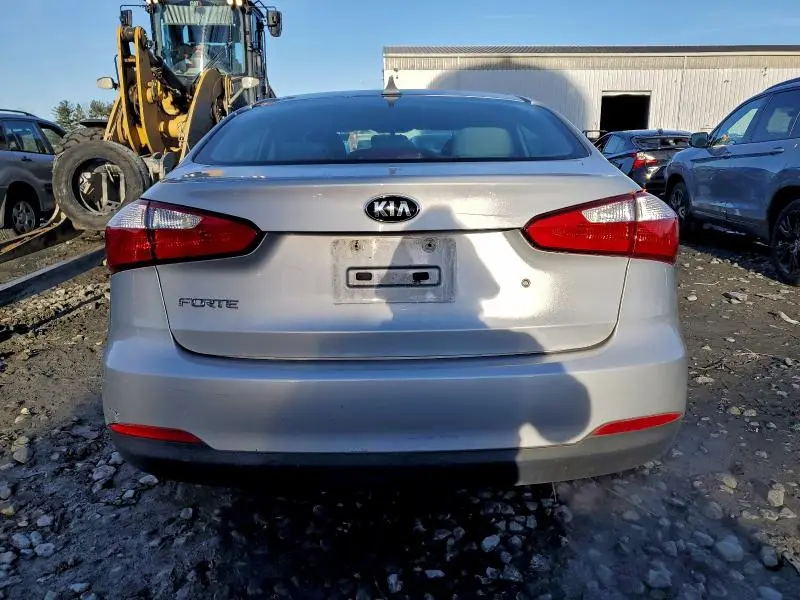 2015 KIA FORTE LX  