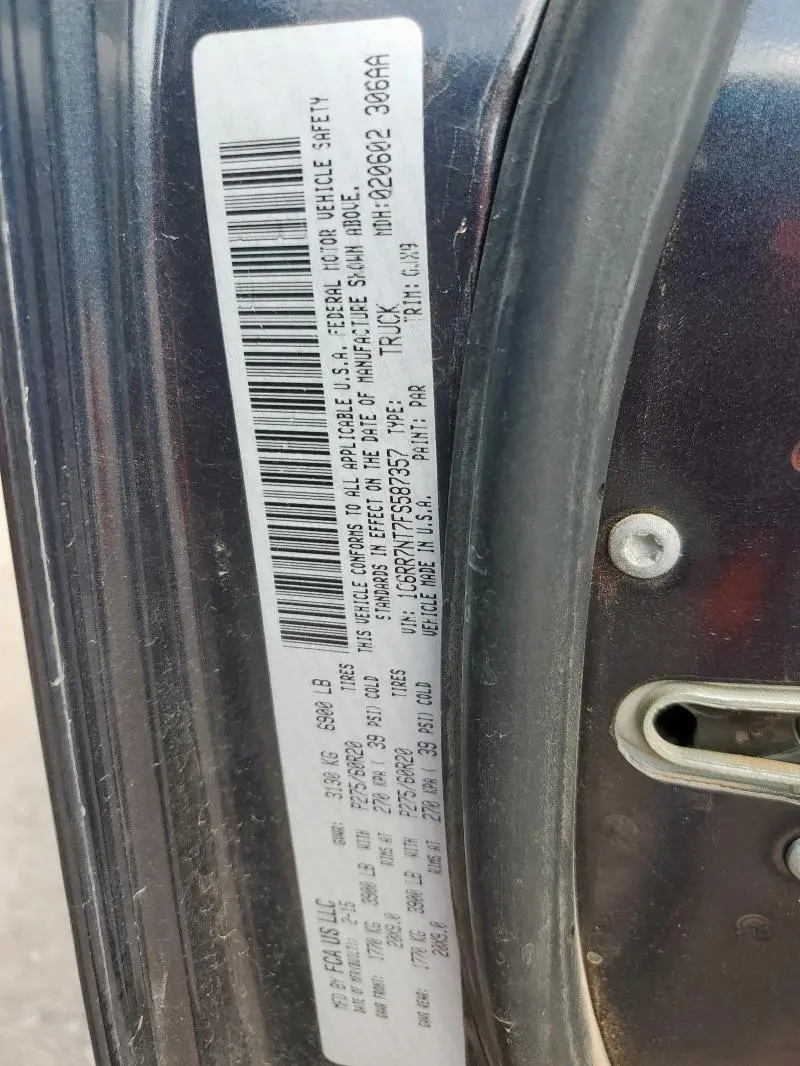 2015 RAM 1500 LARAMIE  