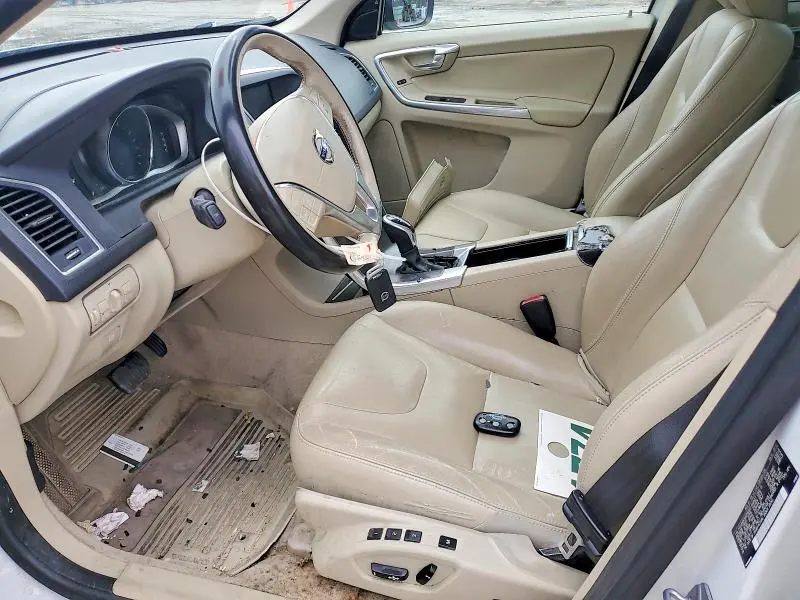2016 VOLVO XC60 T5 PREMIER  