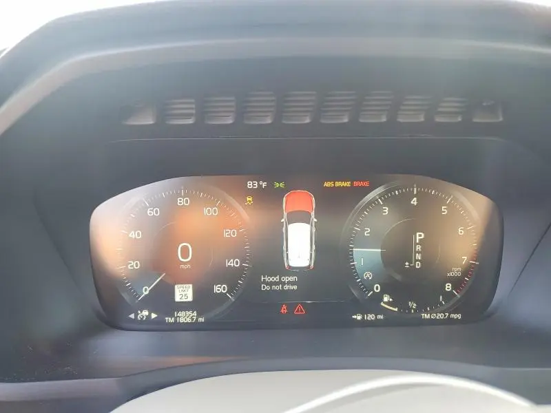 2018 VOLVO XC90 T5  