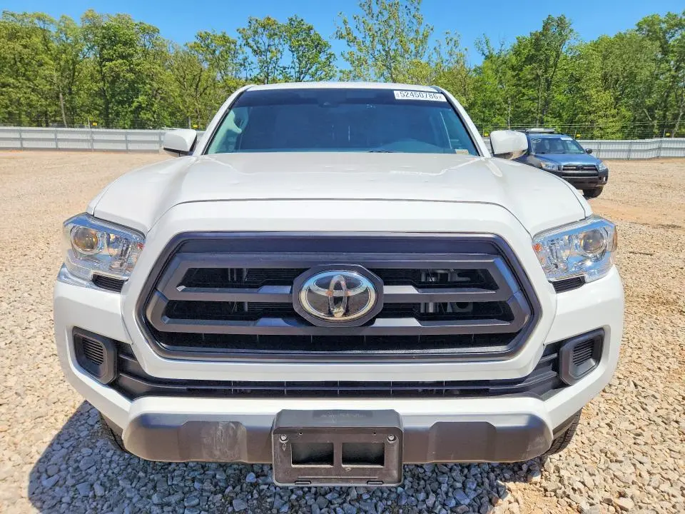 2021 TOYOTA TACOMA SR  