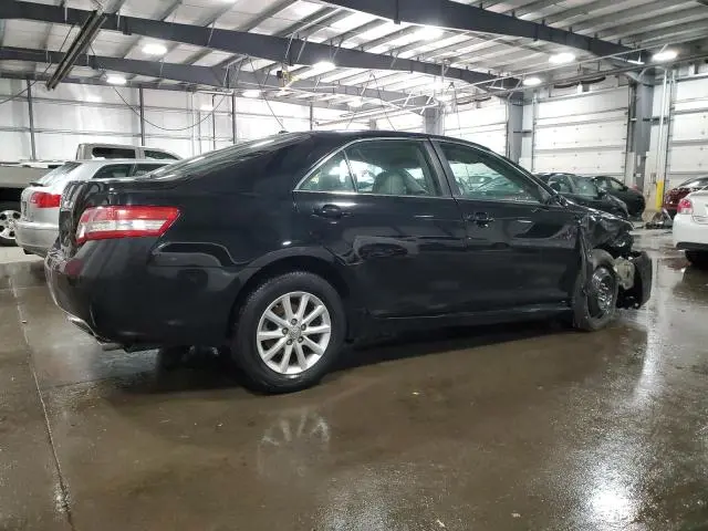 2011 TOYOTA CAMRY SE  
