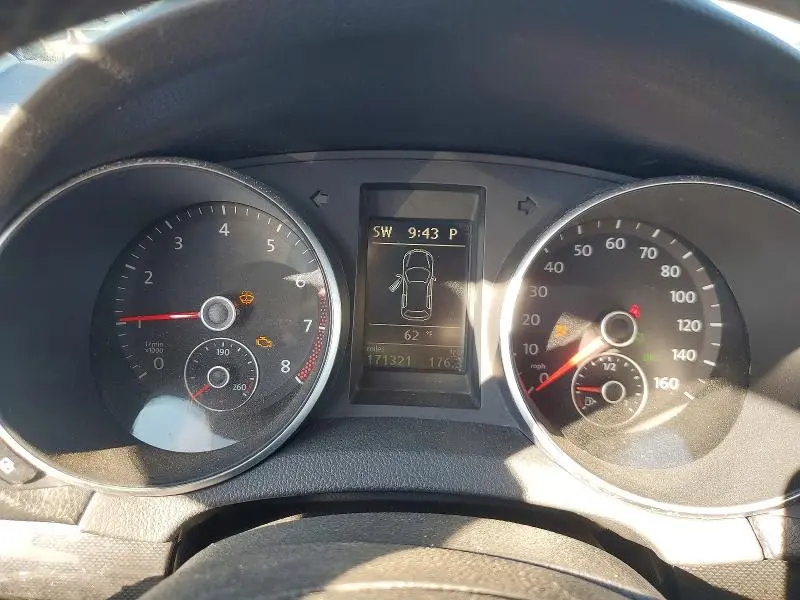 2011 VOLKSWAGEN JETTA S  