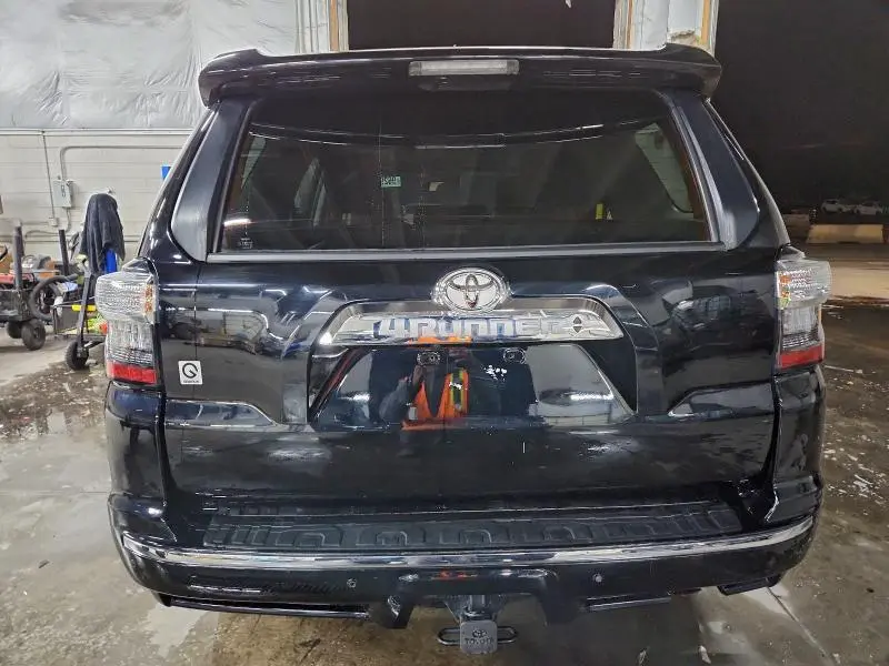 2022 TOYOTA 4RUNNER LIMITED  