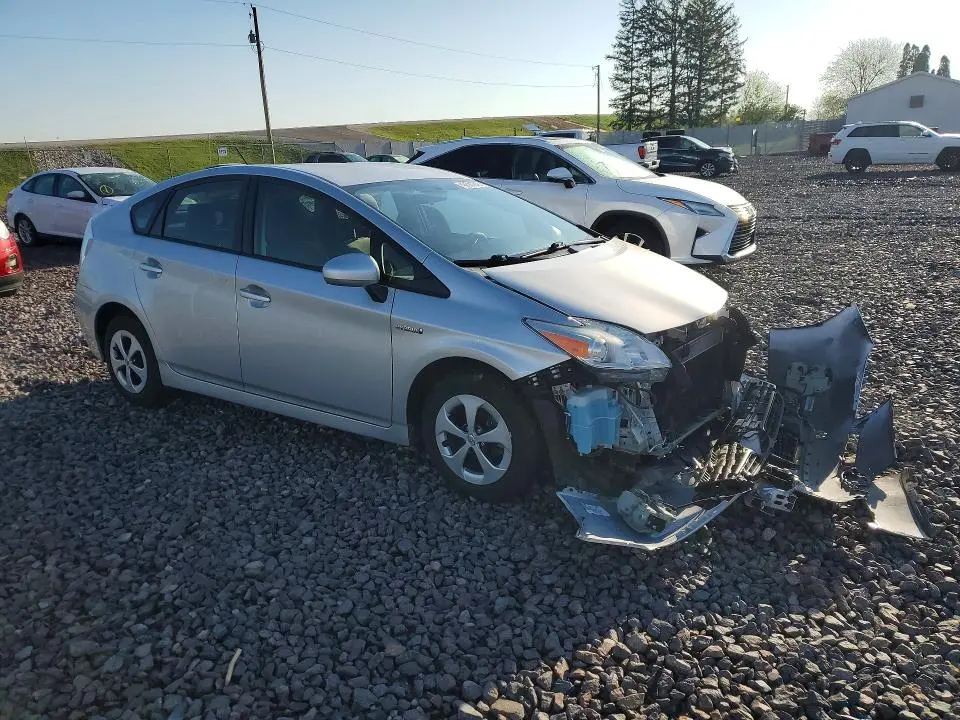 2013 TOYOTA PRIUS TWO  