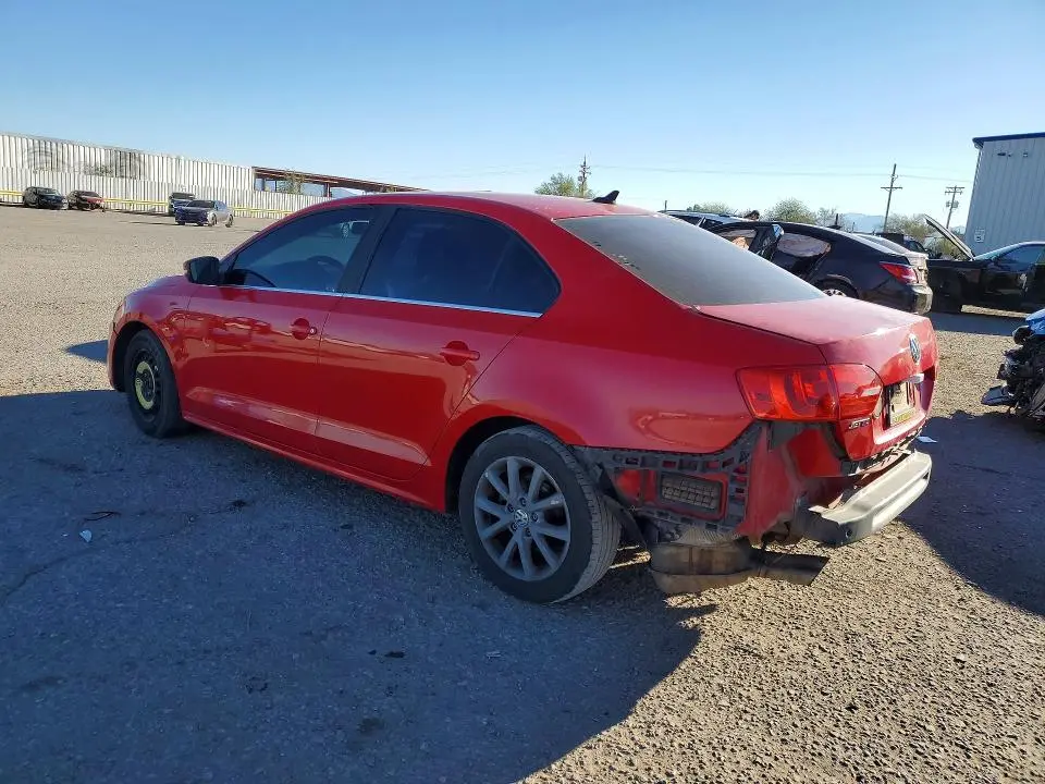 2013 VOLKSWAGEN JETTA SE  