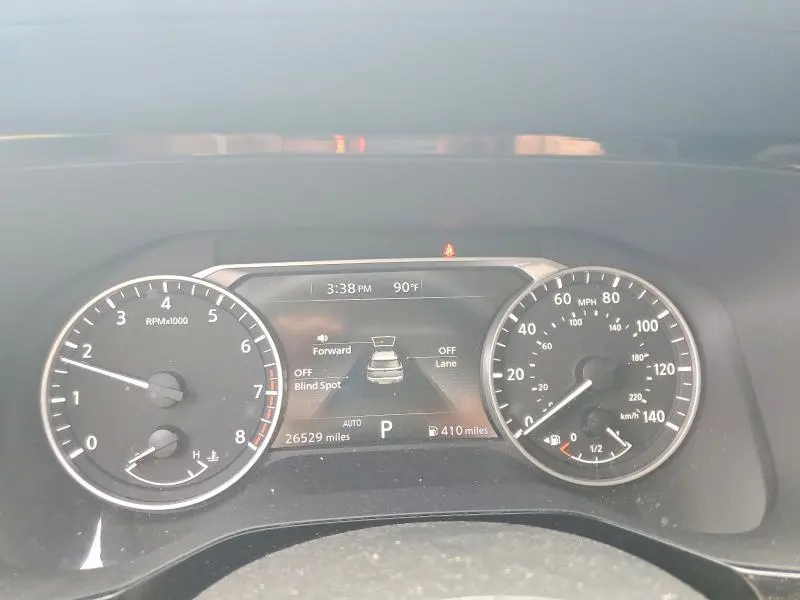 2025 NISSAN PATHFINDER SV  