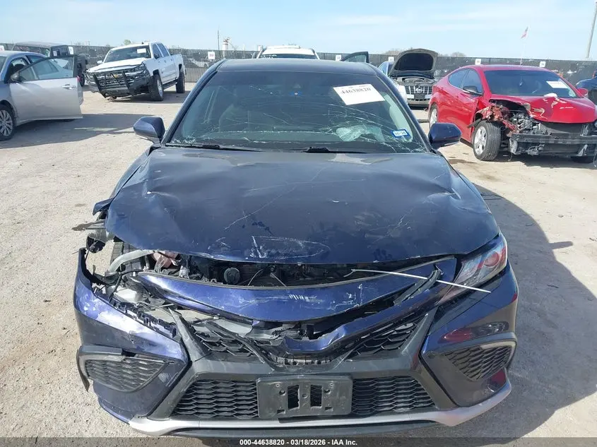 2022 TOYOTA CAMRY XSE