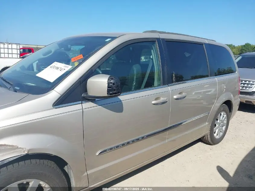 2016 CHRYSLER TOWN & COUNTRY TOURING