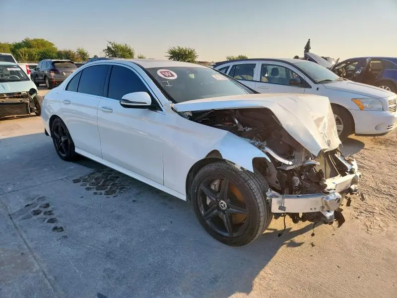 2019 MERCEDES-BENZ E 300  