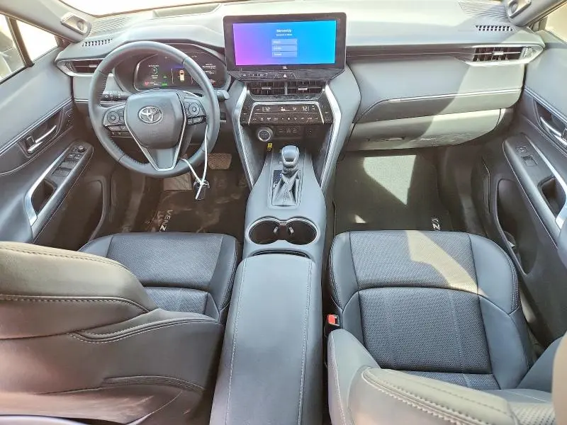 2024 TOYOTA VENZA LIMITED  