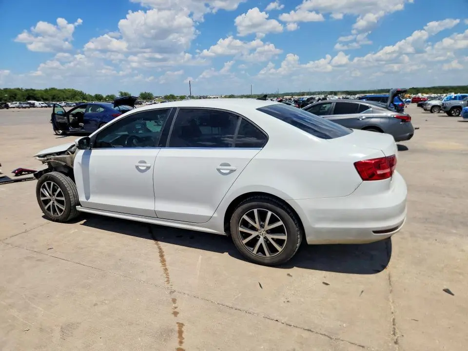 2017 VOLKSWAGEN JETTA SE  