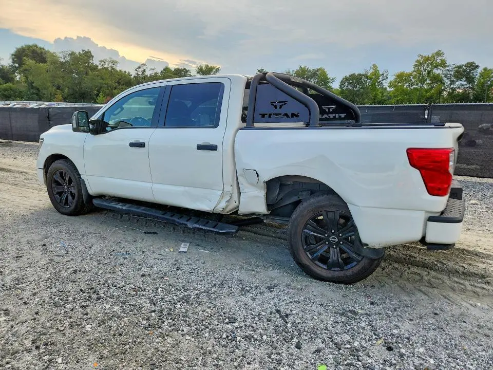2023 NISSAN TITAN SV  