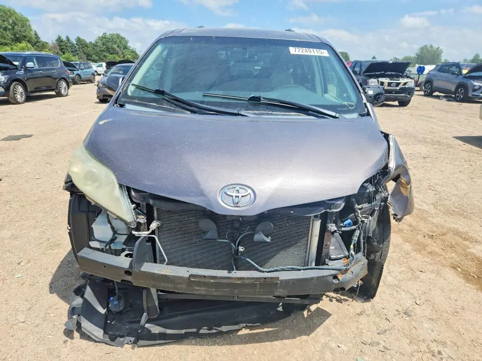 2011 TOYOTA SIENNA XLE 8-PASSENGER  