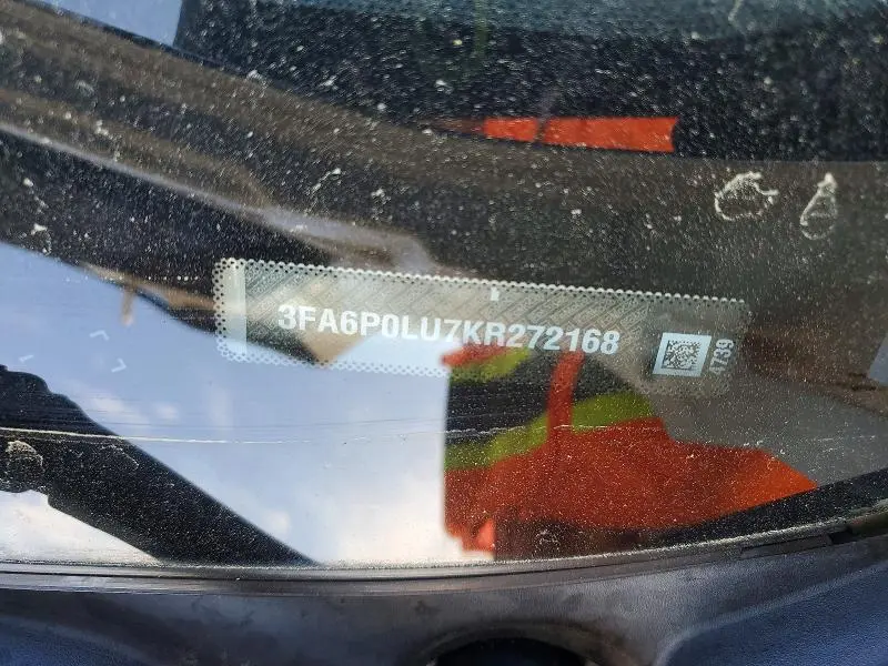 2019 FORD FUSION SE  
