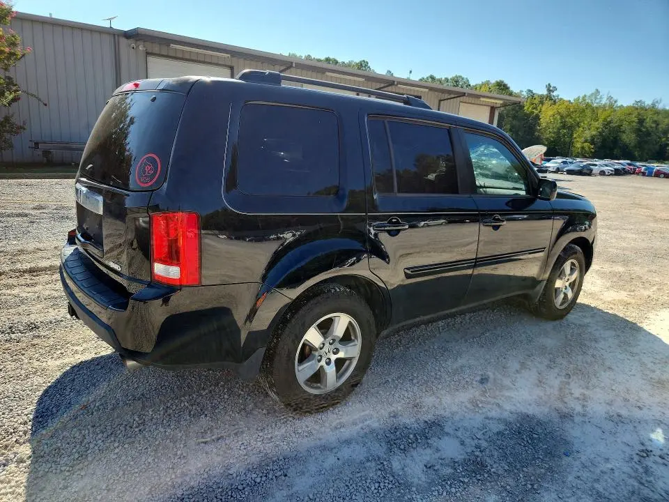 2011 HONDA PILOT EX  