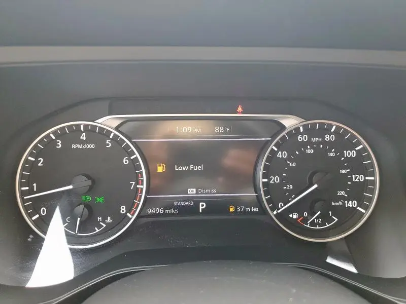 2024 NISSAN PATHFINDER S  