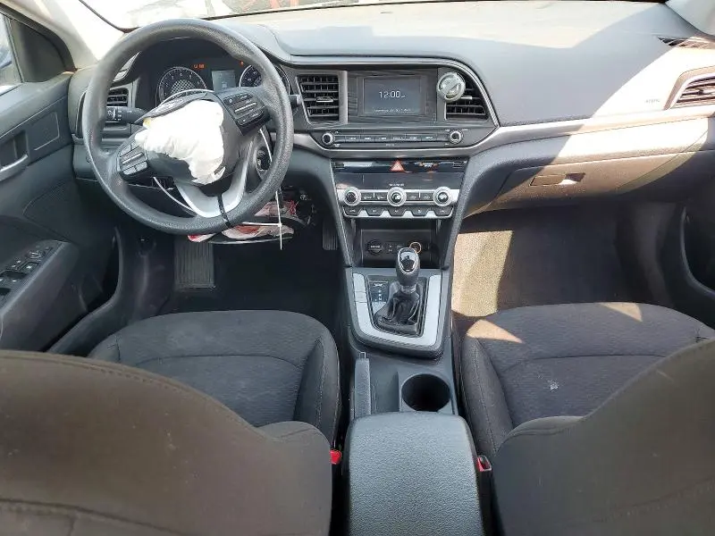 2020 HYUNDAI ELANTRA SE  