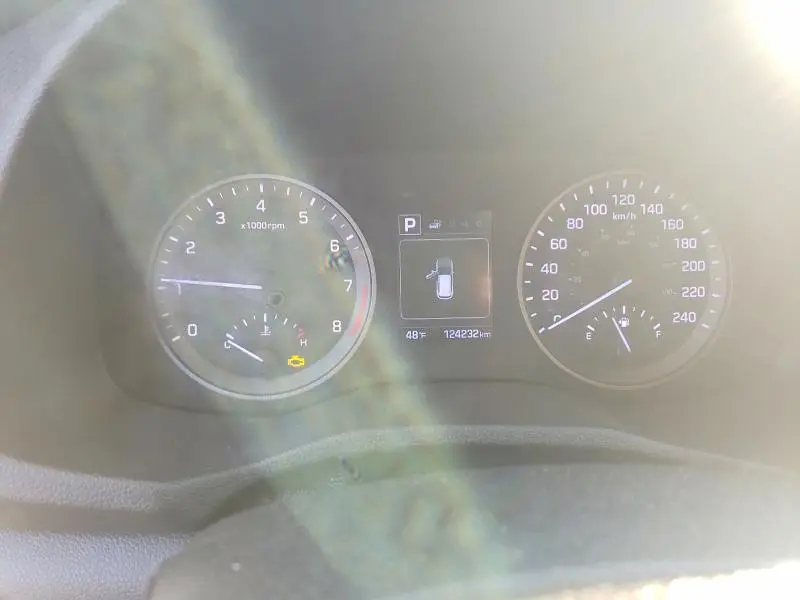 2017 HYUNDAI TUCSON SE  