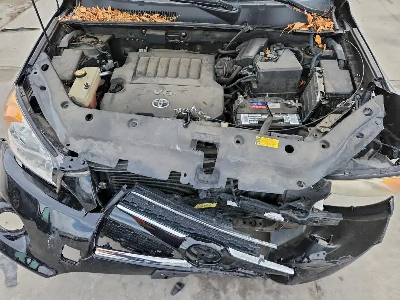 2012 TOYOTA RAV4 LIMITED  