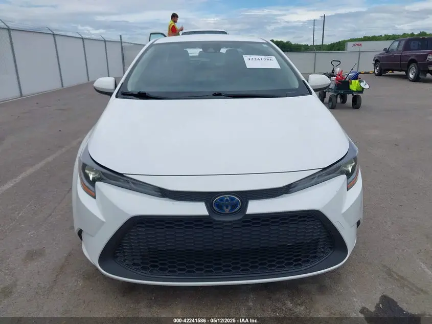 2022 TOYOTA COROLLA HYBRID LE