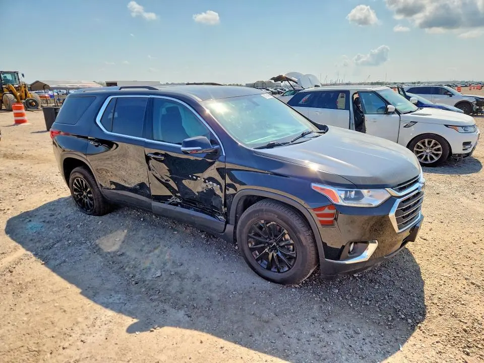2018 CHEVROLET TRAVERSE LT  