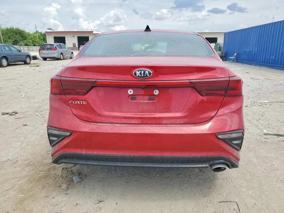 2021 KIA FORTE LXS  