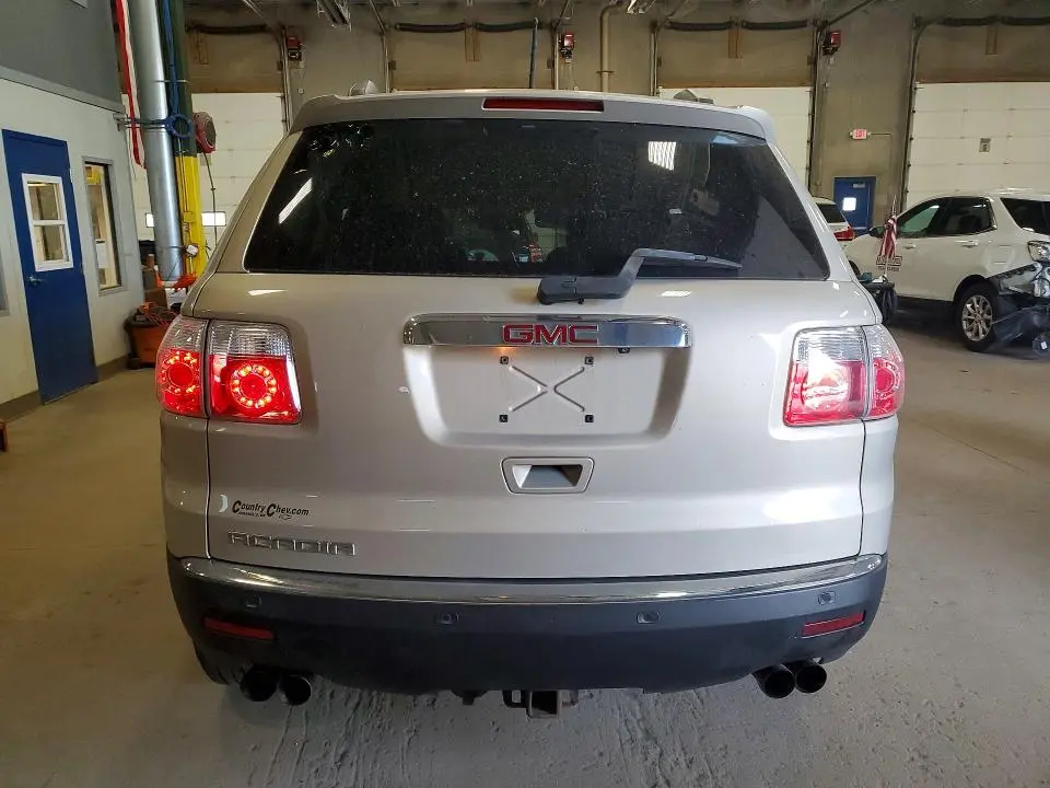 2011 GMC ACADIA SLE  