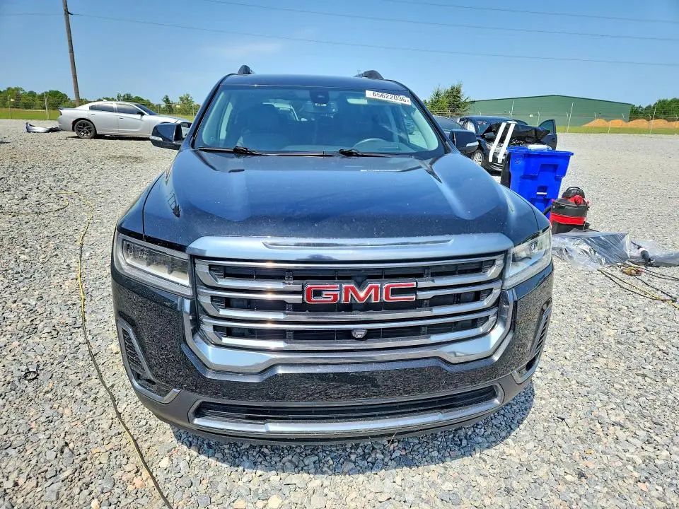 2022 GMC ACADIA AT4  