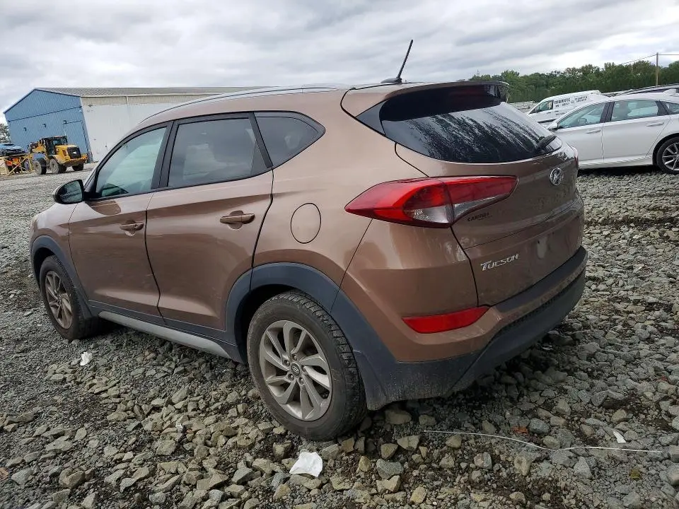 2017 HYUNDAI TUCSON SE  