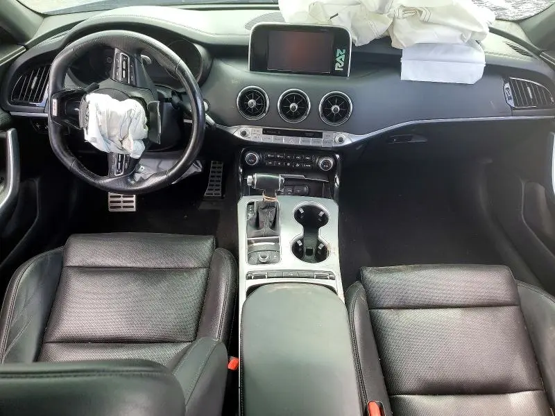 2019 KIA STINGER GT  