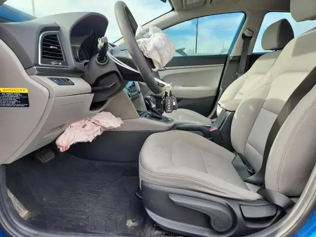 2018 HYUNDAI ELANTRA SE  