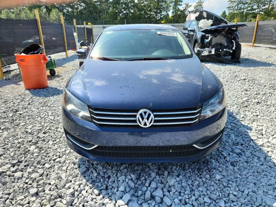 2014 VOLKSWAGEN PASSAT SE  