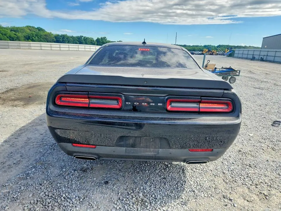 2016 DODGE CHALLENGER SXT  