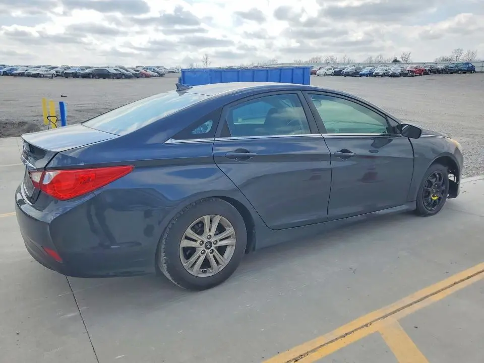 2014 HYUNDAI SONATA GLS  