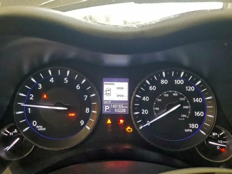 2016 INFINITI Q70L 3.7  