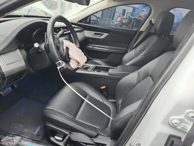 2020 JAGUAR XF PREMIUM  