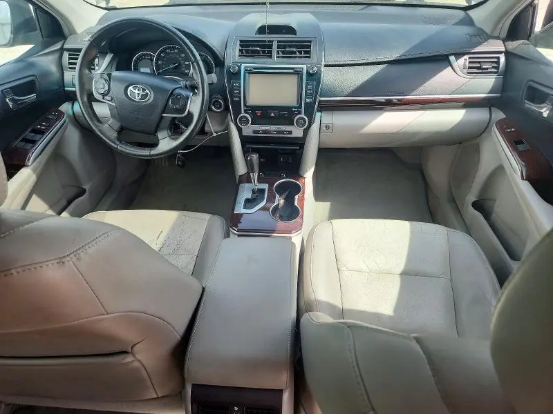 2014 TOYOTA CAMRY XLE  