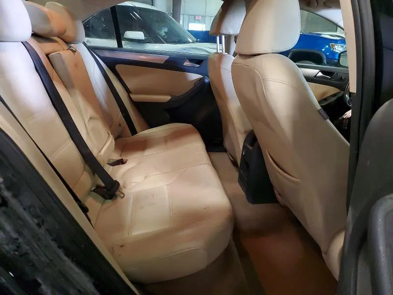 2015 VOLKSWAGEN JETTA SE  