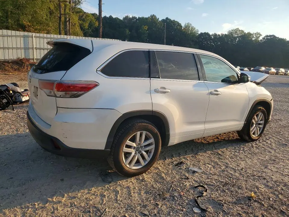 2016 TOYOTA HIGHLANDER LE  