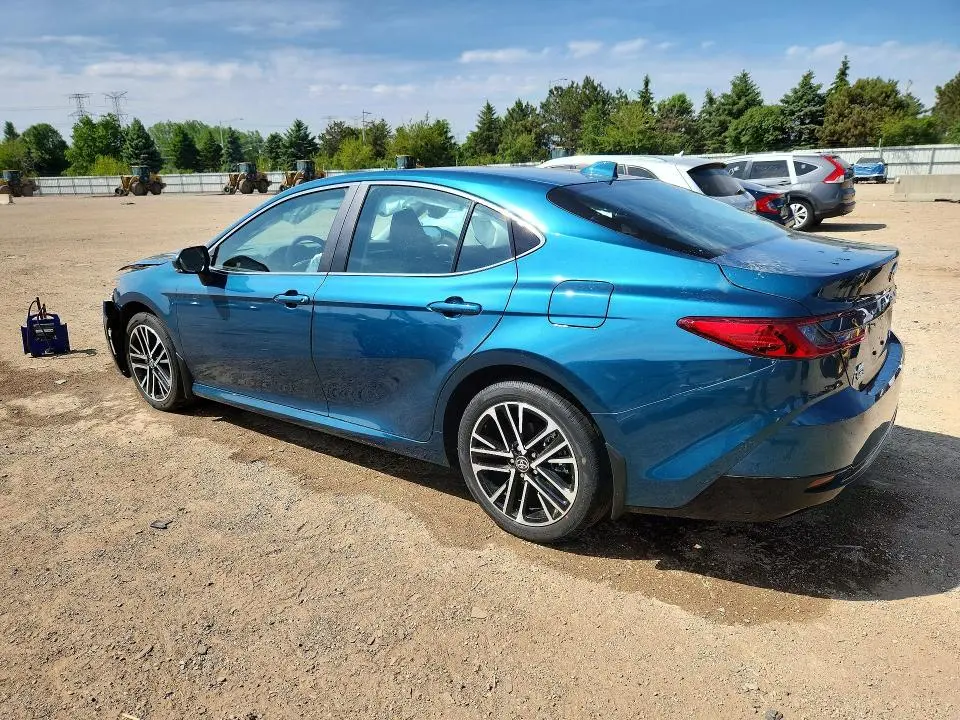 2026 TOYOTA CAMRY XLE  