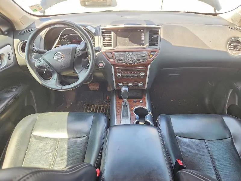 2017 NISSAN PATHFINDER PLATINUM  
